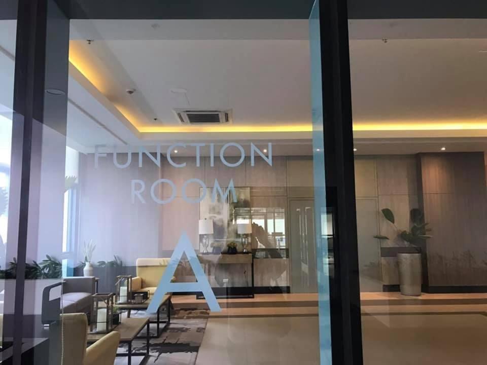 Studio At Viceroy T4 Florence Way Manila Eksteriør billede
